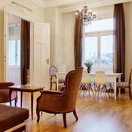 Appartamento 4Br , 3Bhr With Ac At The Opera Budapest Esterno foto