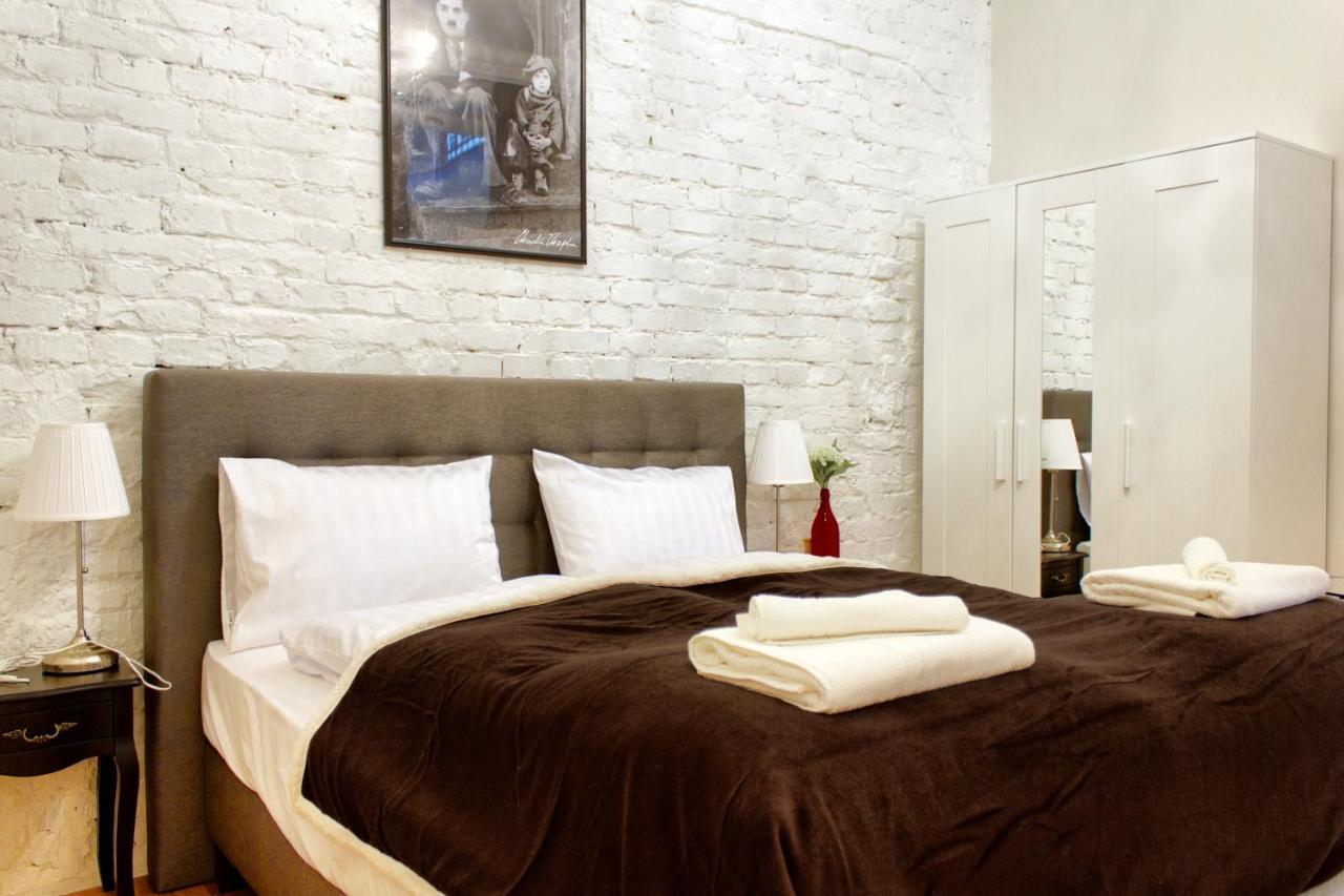 Appartamento 4Br , 3Bhr With Ac At The Opera Budapest Esterno foto