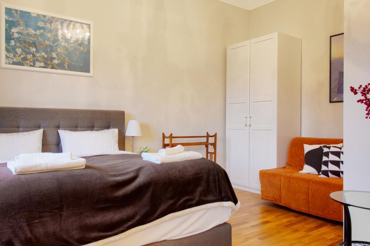 Appartamento 4Br , 3Bhr With Ac At The Opera Budapest Esterno foto